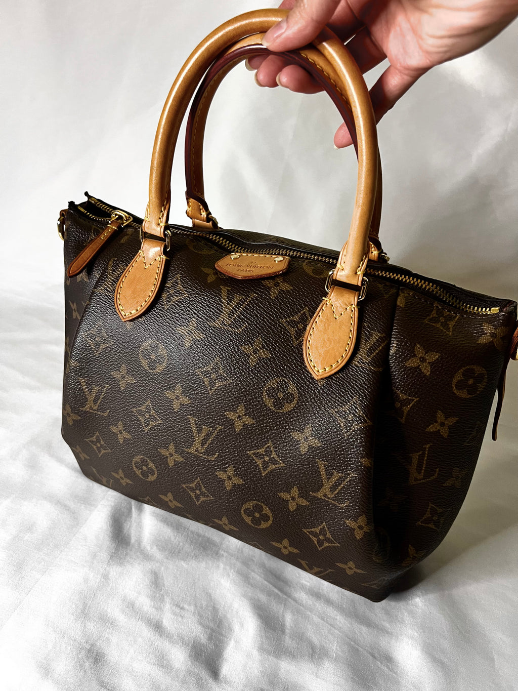 Louis Vuitton Turenne Handbag PM