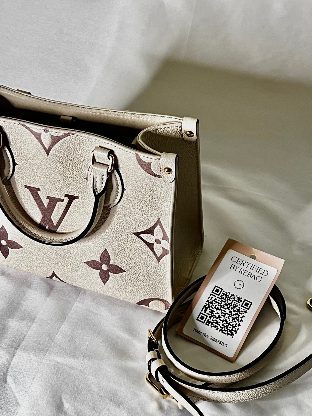 Cream Louis Vuitton Giant On The Go Tote Monogram