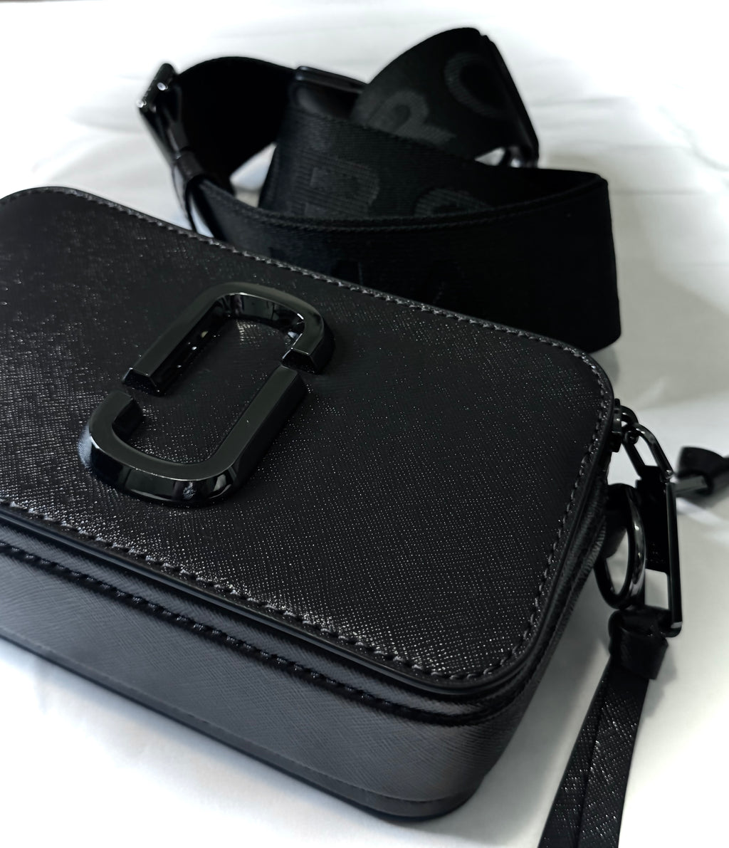 Black Marc Jacobs The Snapshot Bag