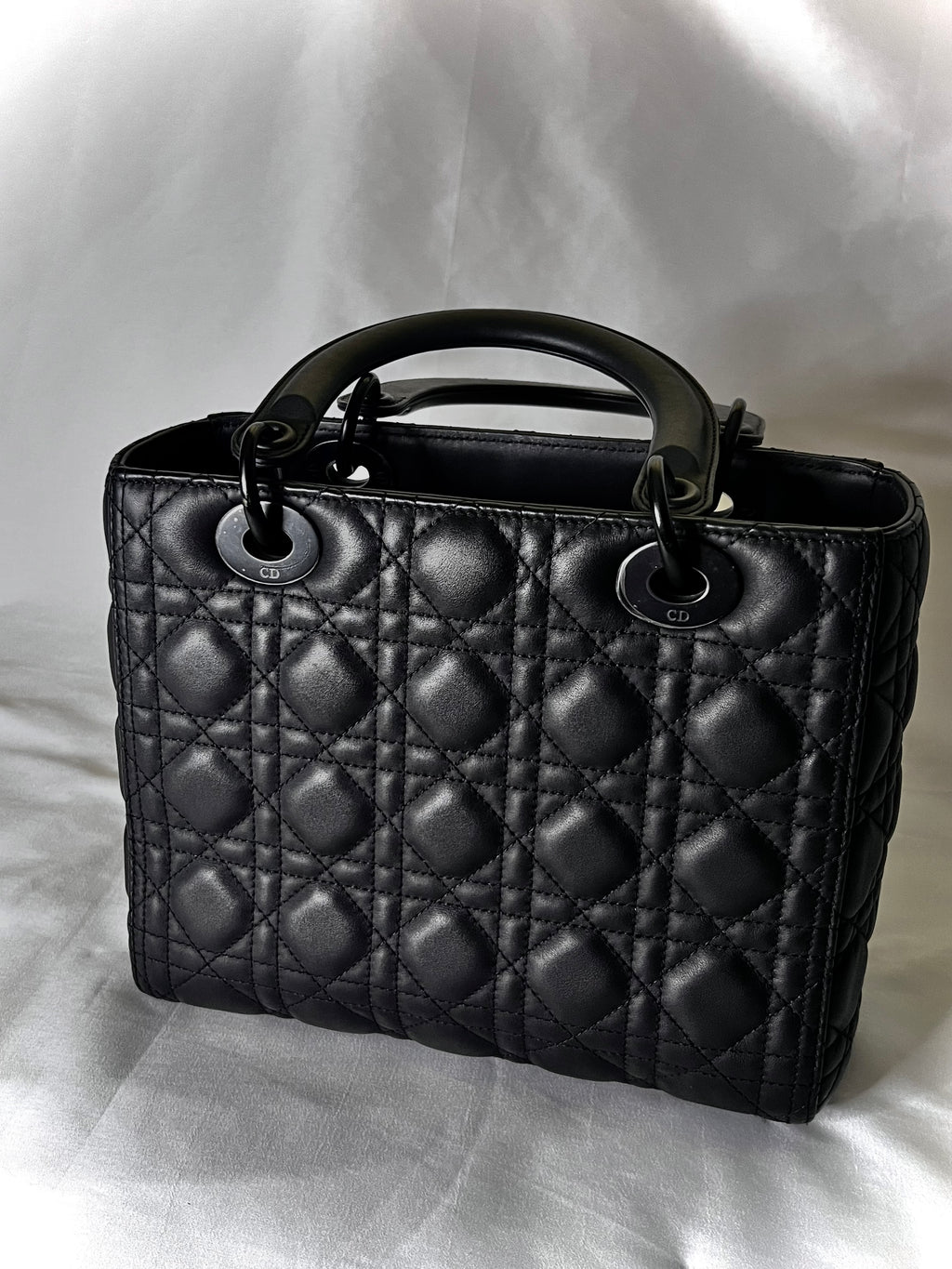 Black Med Ultra Matte Lady Dior